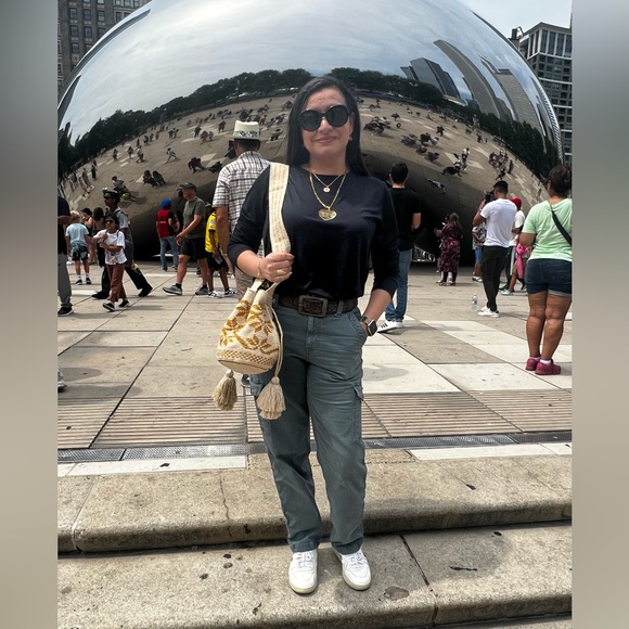 Authentic Wayuu Mochila Bag, Beige/Gold Flower Design - Picture 7 of 16